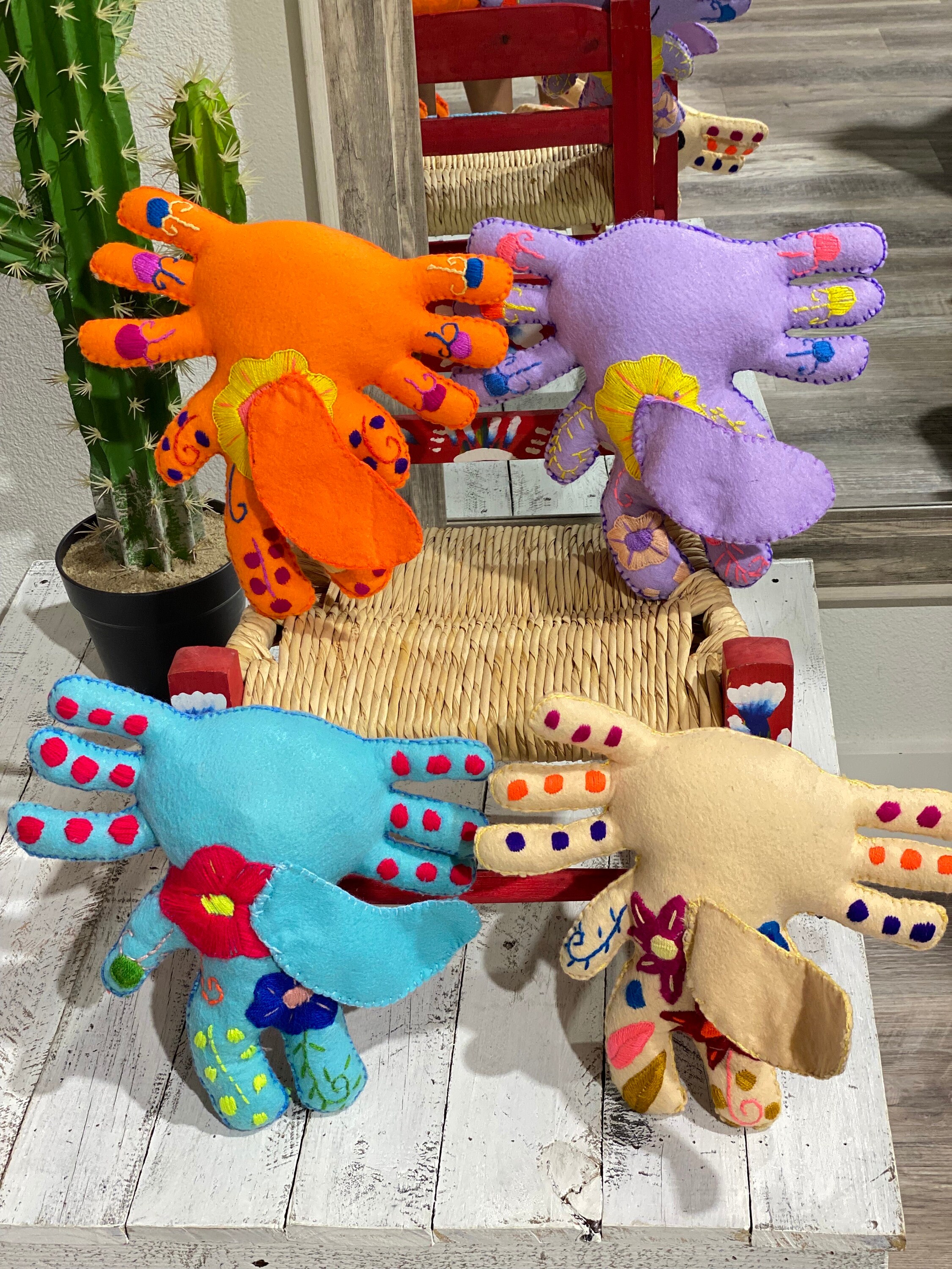 Axolotl Plush Stuffed Toy - 7.8 Inch Mexican Salamander Cuddly Doll