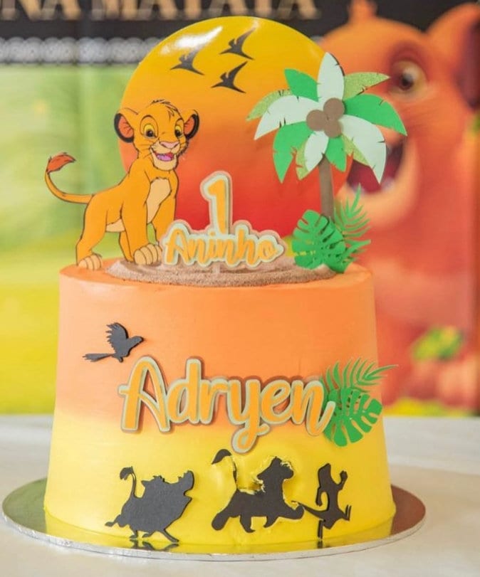 Torta Simba RE LEONE – personalizzabile – 3 piani – Sweet Island: crea il  tuo tesoro!