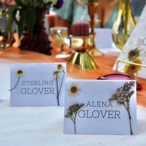 Printed folded Wedding Place Card l Customized Name Card l Folded Name Card l Table Name Card l Tent Card l Place Card l wedding l Customize