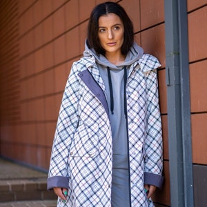 PVC vinyl trench coat for women. Plastic raincoat M L. Shiny plastic raincoat with pockets high collar full zip. Rain spring jacket.
