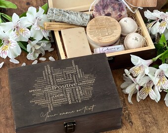 Caja de madera personalizada para recuerdos: set de regalo grabado