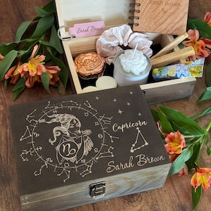 Boîte souvenir personnalisée en bois du zodiaque capricorne : cadeau astrologie