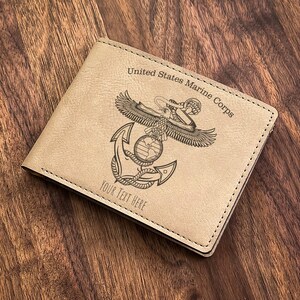 US Marine Corps Brieftasche mit Gravur - Perfektes Geschenk für Militärs am veteranen Tag, Geburtstage