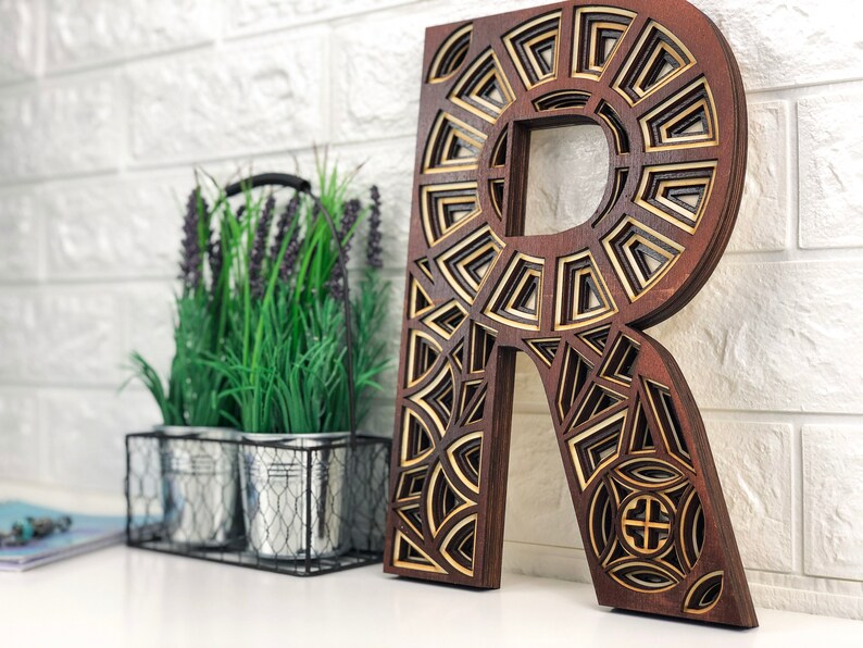 couche de peinture en 5 lettres