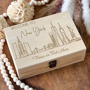 Welcome to New York&quot;: Personalized Memory Box, Custom Name Keepsake - Wooden Gift for Friends, Unique City Souvenir