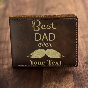 Cartera de cuero grabada: el mejor diseño de bigote de DAD Ever / Regalo perfecto para el día del padre, cumpleaños y más