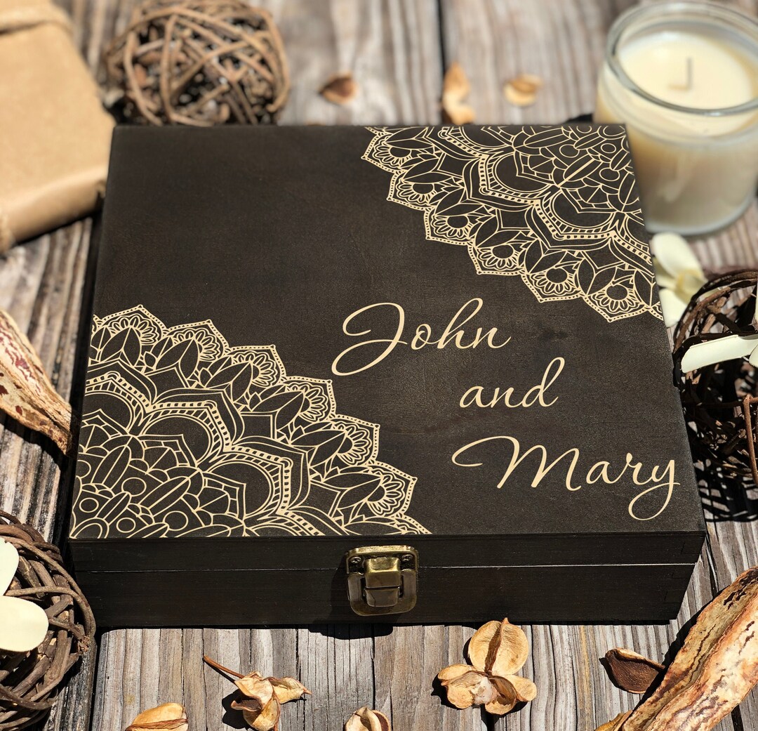 Personalized Wooden Wedding Keepsake Box, Engraved Family Memory Box - Etsy