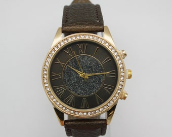 NIMI Glittery Rhinestone Bezel Leather Strap Watch