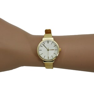 NIMI Small Face with Mesh Band Watch