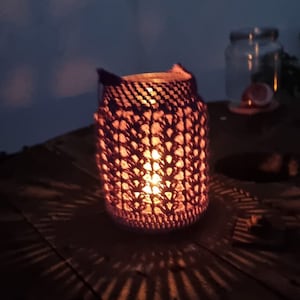 Windlich / gehäkeltes Windlich/ Teelicht / Upcycling