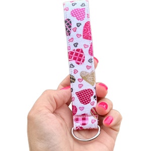 Hearts keychain | Heart Keychain Wristlet | Key Fob Wristlet | keychain | Wristlet
