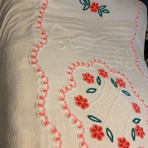 Vintage Chenille Bedspread