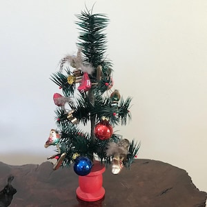 Vintage Goose Feather Christmas Tree Spool Base Berries Decorated Green Feather Tree Clip On Birds 10” By CaliforniaDreamin4Me