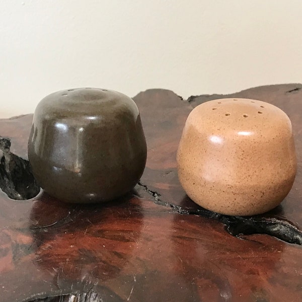 Heath Ceramic Salt & Pepper “Brownstone” Vintage Edith Heath Nutmeg Speckled By CaliforniaDreamin4Me