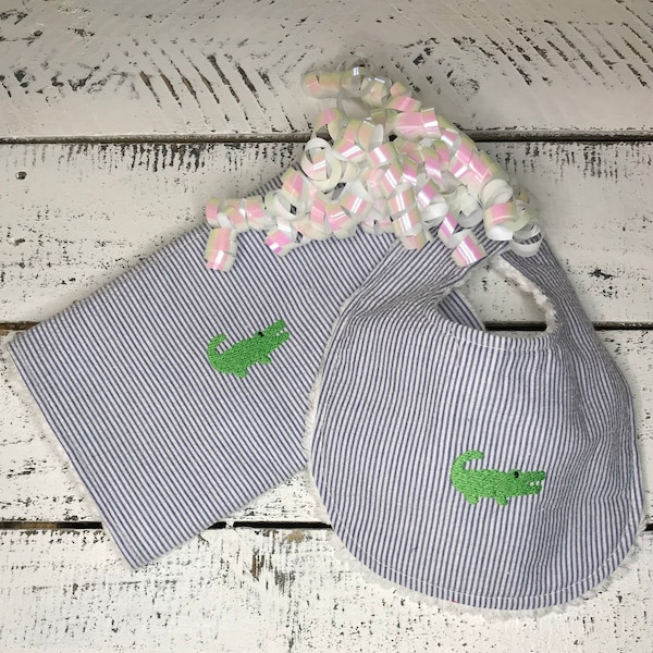 Alligator Chenille Burp Cloth and Bib,Newborn Vintage Gift,Baby Shower Boy Gift, Chenille Burp Cloths, Personalized Alligator Burp Cloths