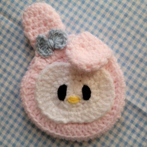 Cartera de crochet My Melody hecha a mano – Estuche kawaii de gato rosa para tarjetas y dinero – Adorable regalo de Sanrio – 10 x 15 cm – Monedero de conejito de crochet