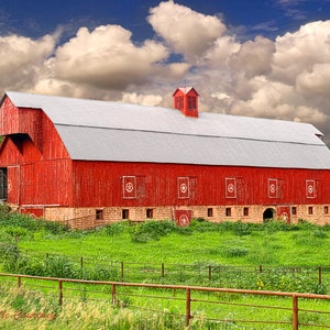 Barn Midwest Farm Photo, Home Decor, Canvas and Metal Print Wall Art, Rural Photography, Country Print