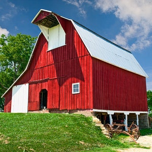 Barn Midwest Farm Photo, Home Decor, Canvas and Metal Print Wall Art, Rural Photography, Country Print
