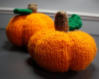 Knitted Pumpkin: Fall Decor