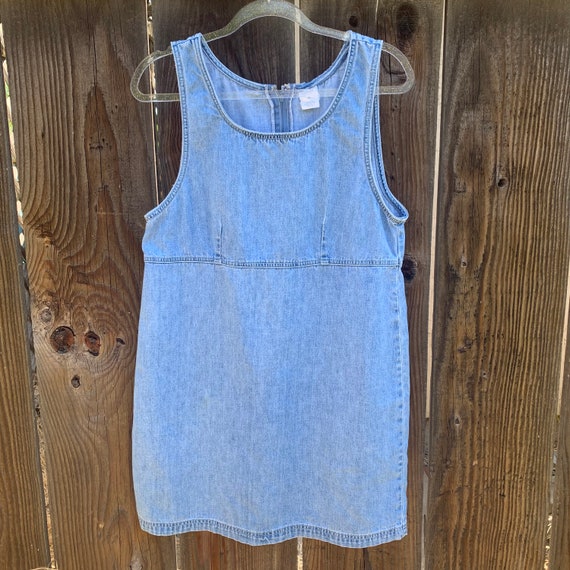 Sleeveless Denim Dress - image 7