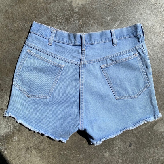 Vintage 70s Light Wash Denim Cutoff Shorts, Weste… - image 4