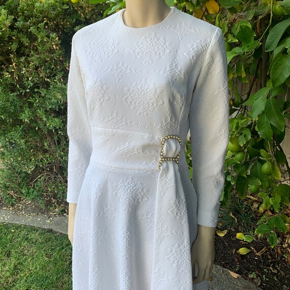 1960s White Wedding Dress - image 3