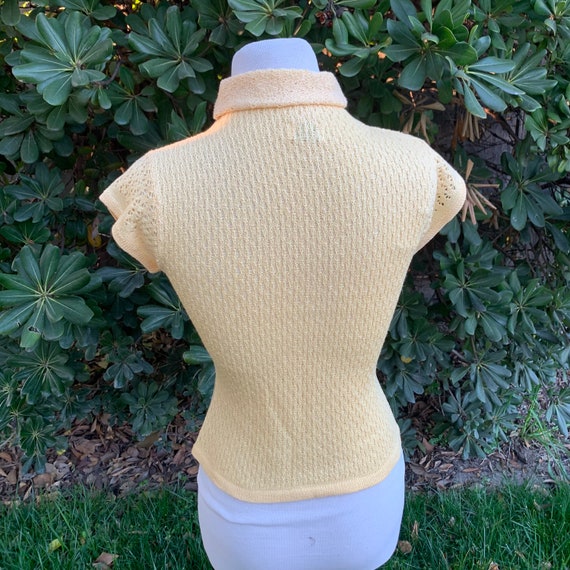 Vintage Yellow Open Knit Top - image 8