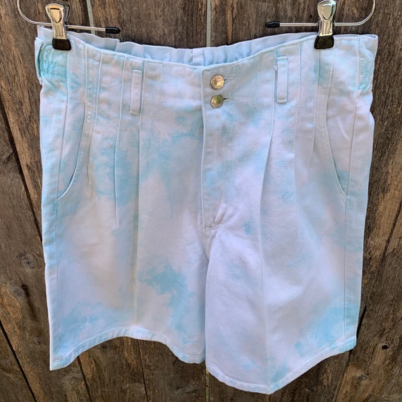 80s High Waisted Pleated Denim Shorts - image 10