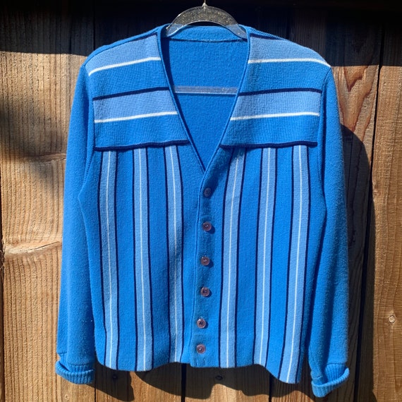 Louis Vuitton Preppy Stripe Accent Cardigan Blue France. Size M0