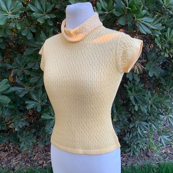 Vintage Yellow Open Knit Top - image 4