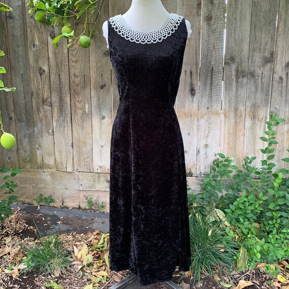 Vintage Black Velvet Dress Pearl Neck Detail Maxi… - image 8