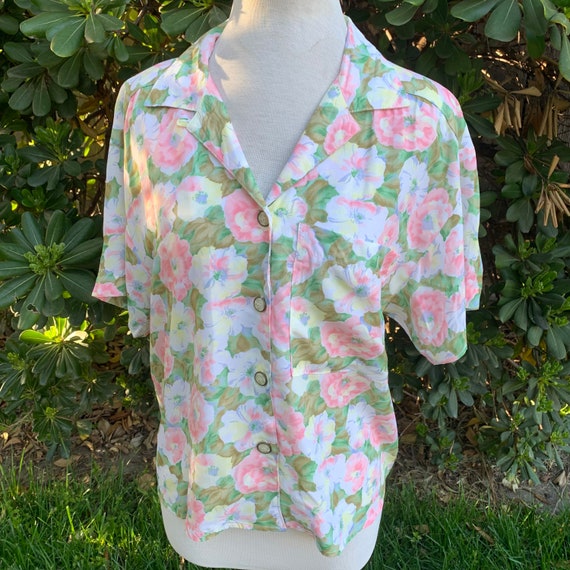 Vintage Womens Pink Floral Blouse - image 3