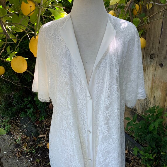 Vintage Lace Vanity Fair Robe 1960s - image 3