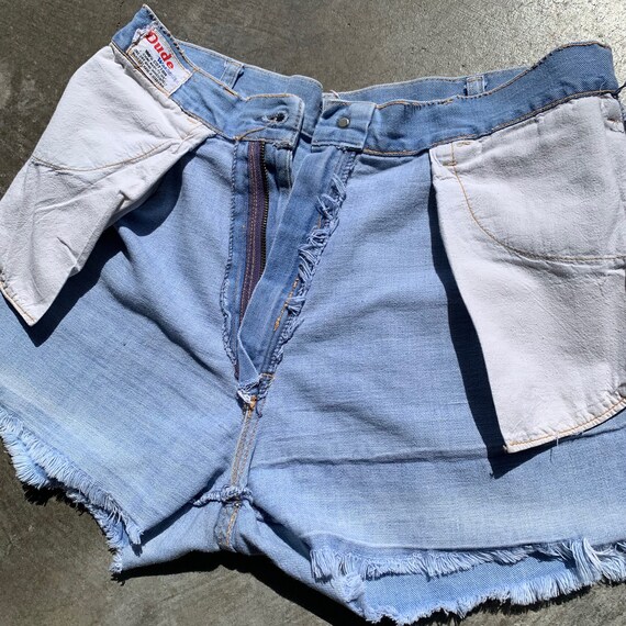 Vintage 70s Light Wash Denim Cutoff Shorts, Weste… - image 9