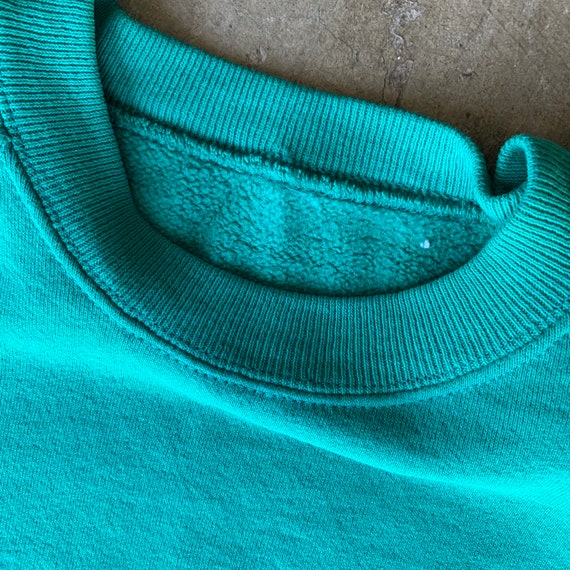 Vintage Solid Crewneck Sweatshirt - image 5