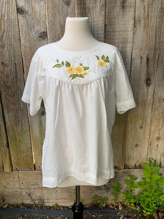 Vintage White Eyelet Blouse, White Linen Hand-pain