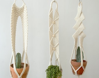 Macramé geométrico para planta, colgador de cuerda, macetero colgante de pared, soporte grande para maceta interior, decoración rústica Bohemia para el hogar, regalos para amantes de las plantas