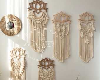 Lotus macrame pared colgante Macrame lotus dreamcatcher Lotus flor decoración de la pared Boho arte de la pared Decoración de la sala de yoga Regalos para sus regalos de amante de Boho