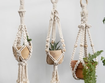 Small macrame plant hanger Short Hanging planter Mini wall Planter indoor Small pot holder Plant basket Air plants hanger Succulent planter