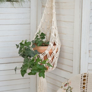 Macrame plant hanger Indoor garden decor Large hanging planter Plant holder Pot Hanger Hanging basket, Wall planters, Plant lover gift image 7