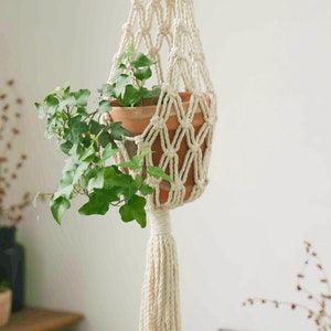 Macrame plant hanger Indoor garden decor Large hanging planter Plant holder Pot Hanger Hanging basket, Wall planters, Plant lover gift image 9