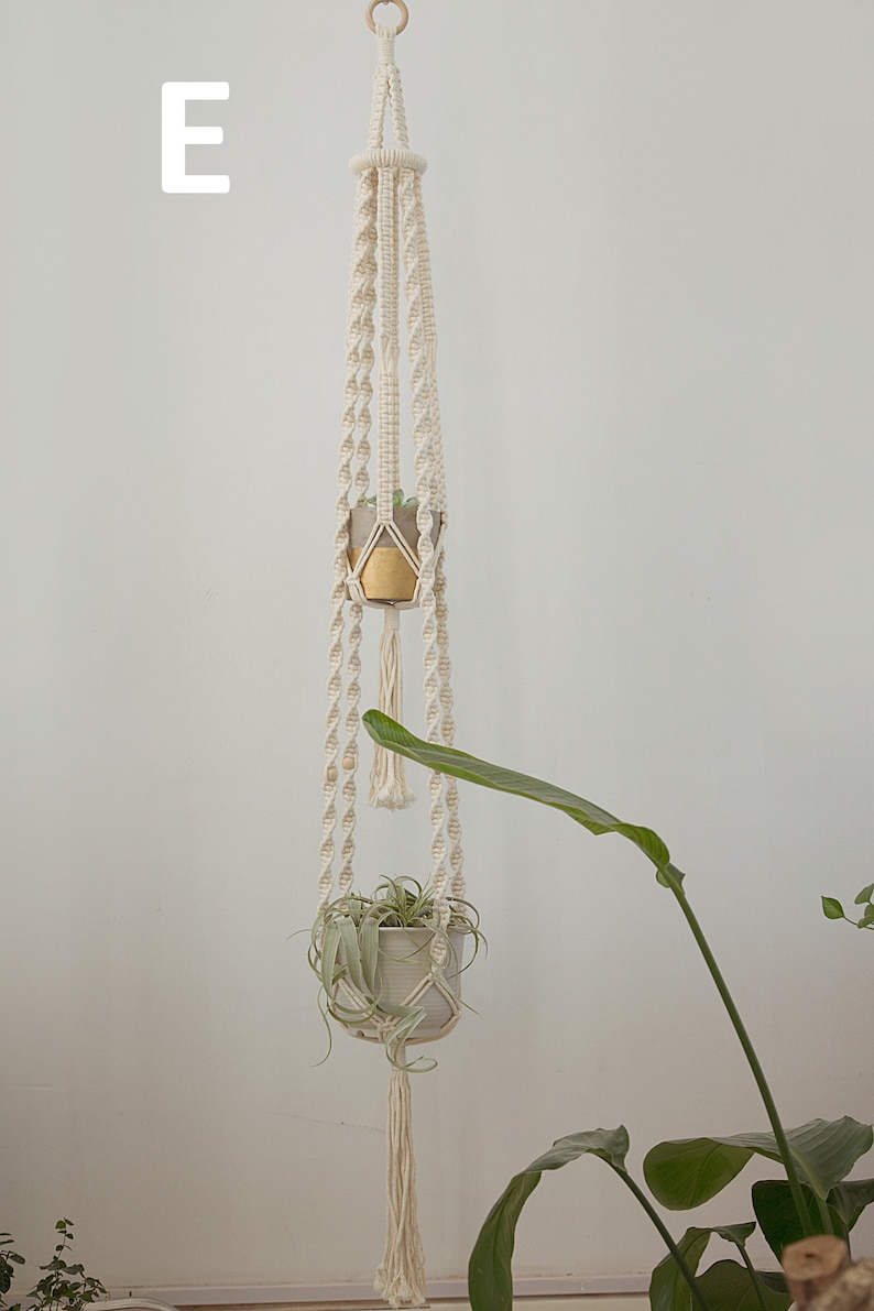 Double macrame plant hanger - Thumbnail 3