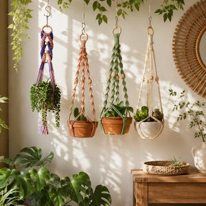 Short macrame plant hanger no tassel Small hanging planter Mini Plant holder Boho macrame planter Rope planter Plant lover gift Gift for her