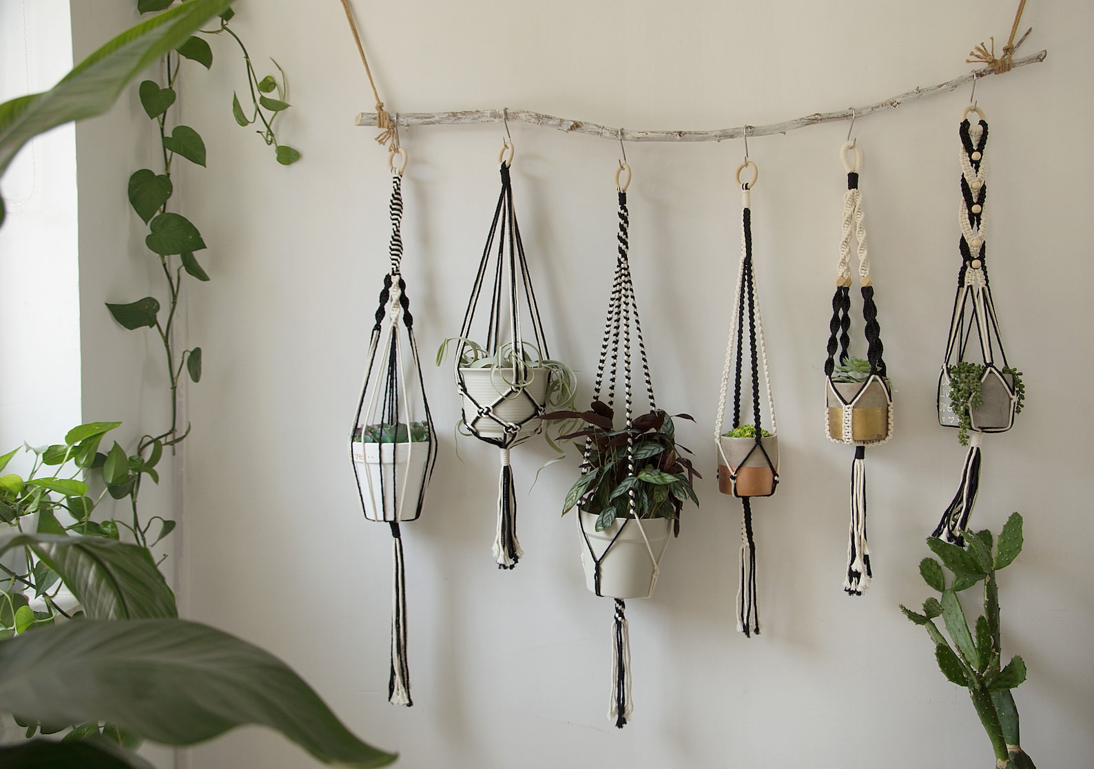 Macrame Plant Hanger Indoor Garden Decor Large Hanging Planter Plant ...