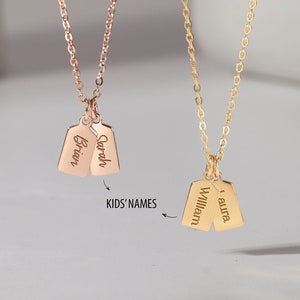 Custom Kids Name Necklace for Mom, Name Plate Necklace, PersonalizedName Tag Necklace, Mom Dainty Baby Name Necklace, Mom Necklace, Mom Gift