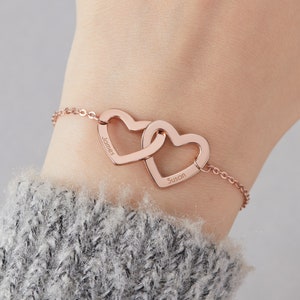 Pulseira com pingente de coração para mãe, pulseira de aniversário para mãe, pulseira de prata para mãe com nome do filho, pingente de coração gravado, joias com nome personalizado para mãe