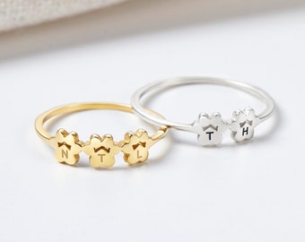 Pet Paw Print Ring, Personalized Dog Mom Gift, Engraved Pet Initial Ring, Memorial Dog Gift, Custom Dog Mom Gift, Pet Jewelry, Pet Jewelry