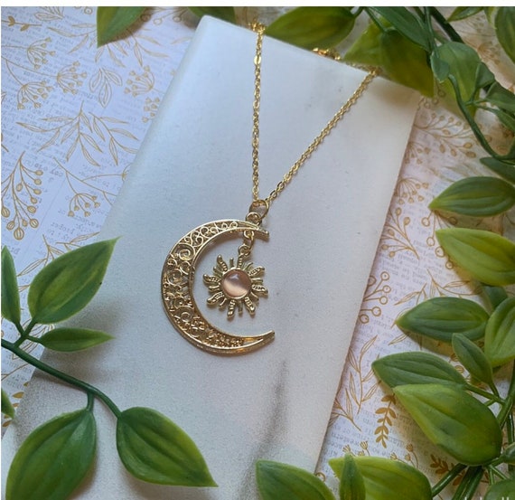 Solid 9ct Gold Sun and Moon Pendant - The Great Frog London - USA
