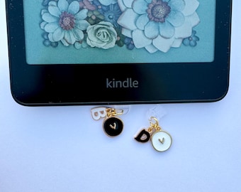 Charm Kindle personalizado con inicial y corazón / Accesorios Booktok / Accesorios de lectura / Charm para tapa antipolvo
