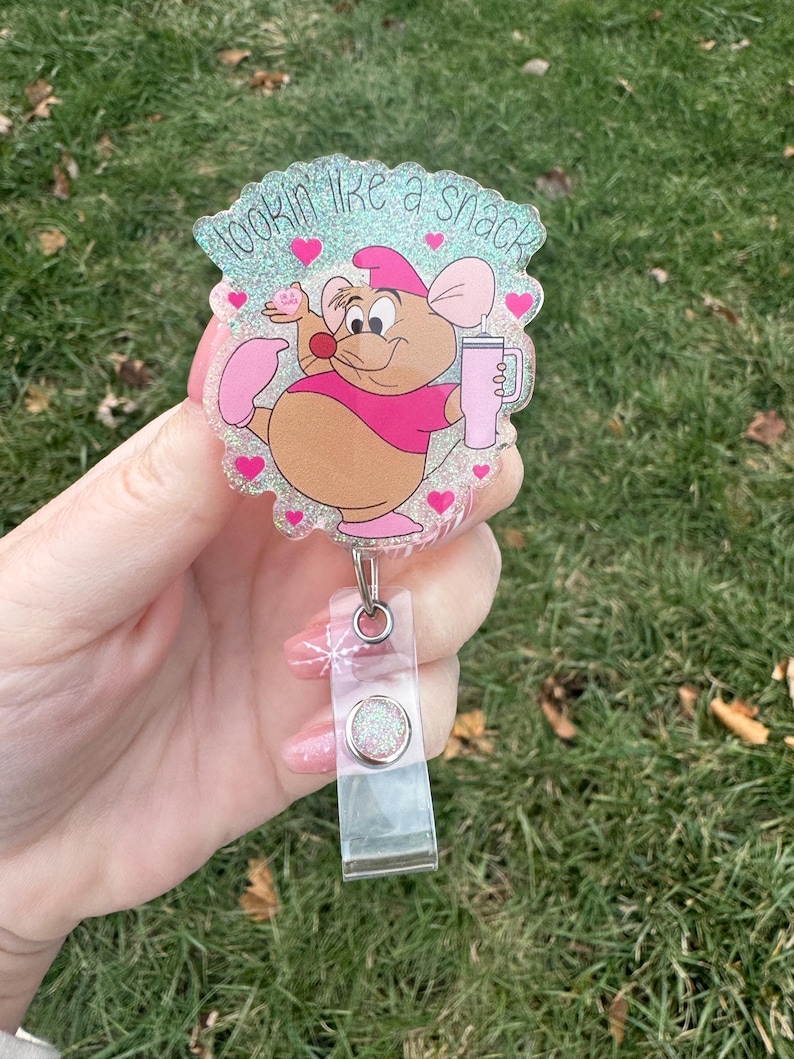 Lookin like a snack badge reel | Valentines Day Badge Reel | vday badge | badge holder | badge clip | nurse | teacher | cute badge | bild 1